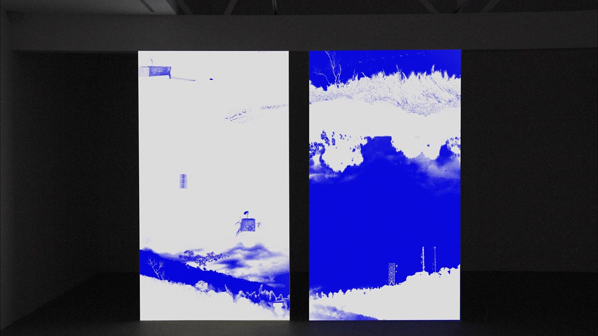 “Difference Between”, 2014. Dual channel video with sound, 6min, installation view. Courtesy of Ota Fine Arts.