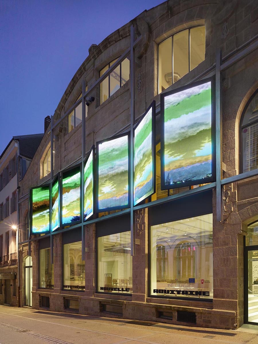 “Mille Côtes”, 2024-2025. Installation view, commissioned work for Frac-Artothèque Nouvelle-Aquitaine, Limoges, France. Architectes: Jakob+MacFarlane Photo: Roland Halbe